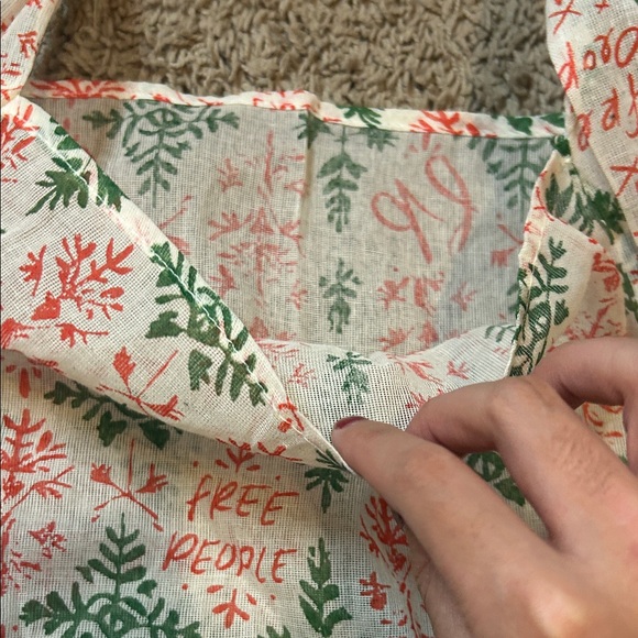 Free People Red and Green Patterned Tote christmas bag - Picture 4 of 4